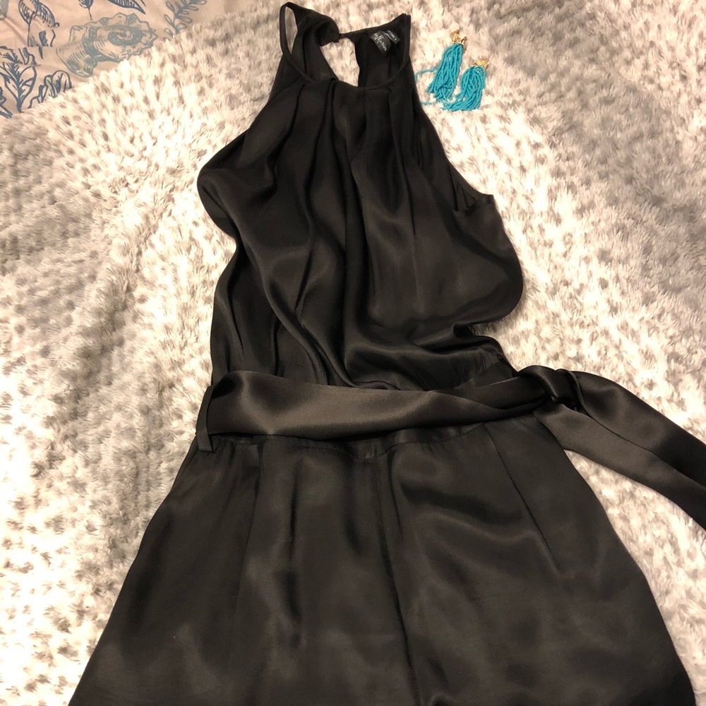 Black Silky Romper! 🔥